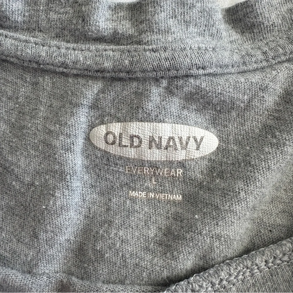 Old Navy Halloween Tee - Picture 3 of 4